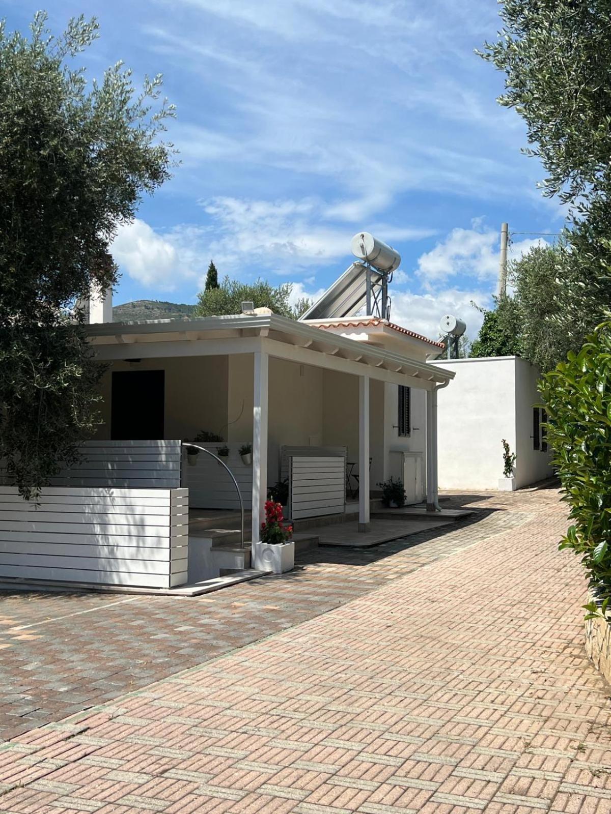 Le Case Di Chri Mattinata Εξωτερικό φωτογραφία