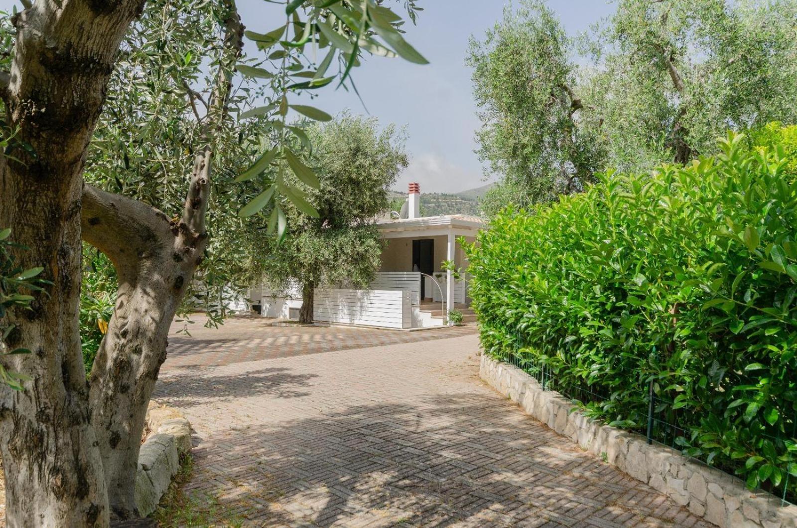 Le Case Di Chri Mattinata Εξωτερικό φωτογραφία